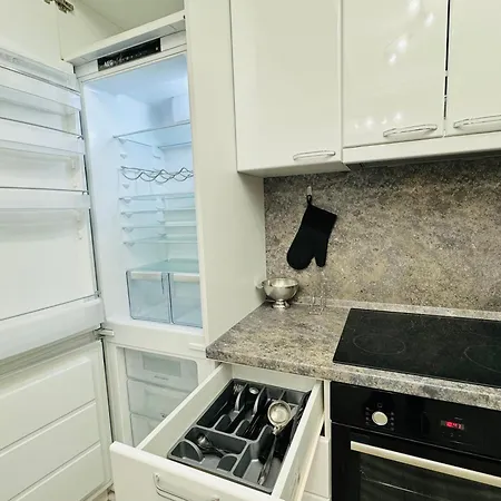Almera 1 Alexandros Apartament *